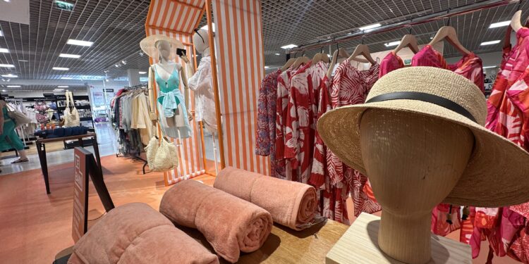 Gagnez votre carte cadeau estivale de 50€ aux Galeries Lafayette