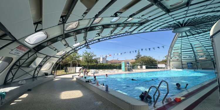 Canicule : les piscines de la Métropole sont vos meilleures amies
