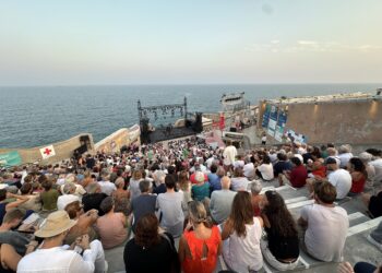Sète devient la capitale mondiale de la poésie avec le festival Voix Vives