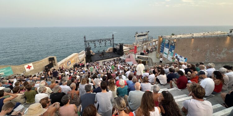 Sète devient la capitale mondiale de la poésie avec le festival Voix Vives
