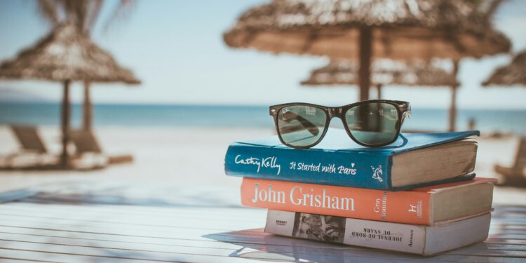 Lire à la plage, face à la mer : la bibliothèque éphémère du Grau-du-Roi est de retour