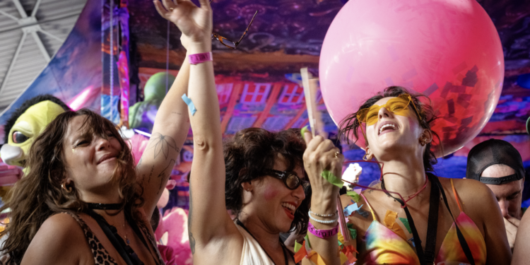 15 ans du Family Piknik : Armand Van Helden, Elrow et 60 artistes enflamment le parc expos