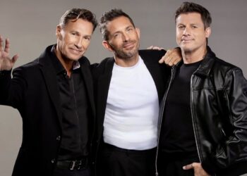 Le boys band Worlds Apart à La Grande-Motte