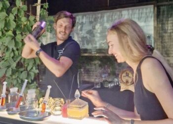 Le bar caché TUB reprend le large au bord de l'Etang de Thau
